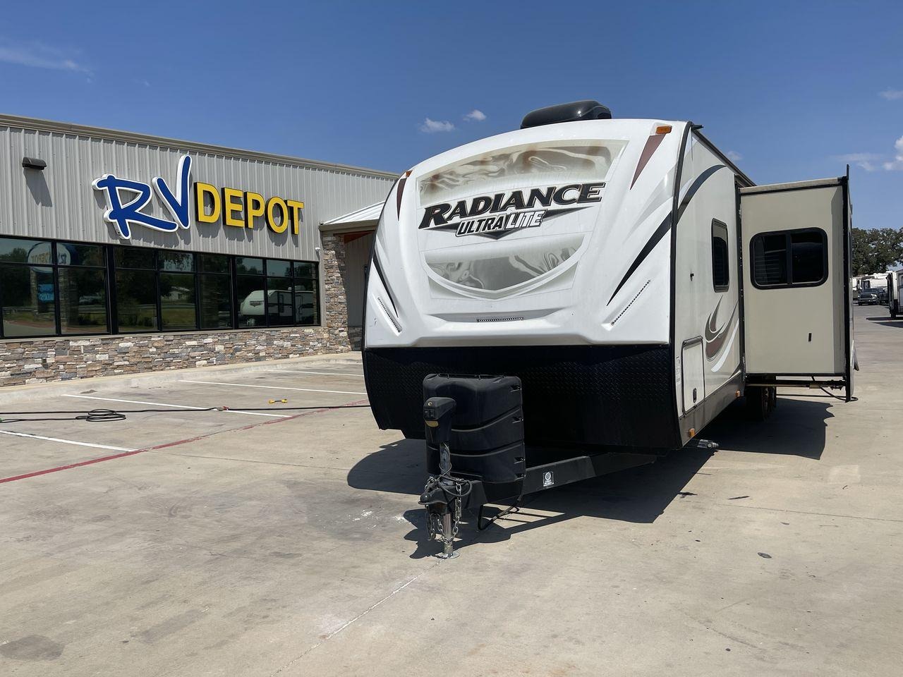 photo of 2018 CRUISER RADIANCE 28QD